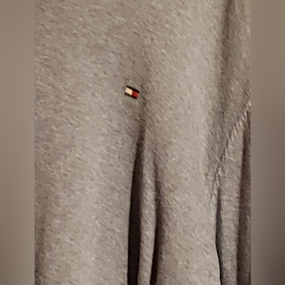 Tommy hillfigure V neck sweater - Picture 2 of 4